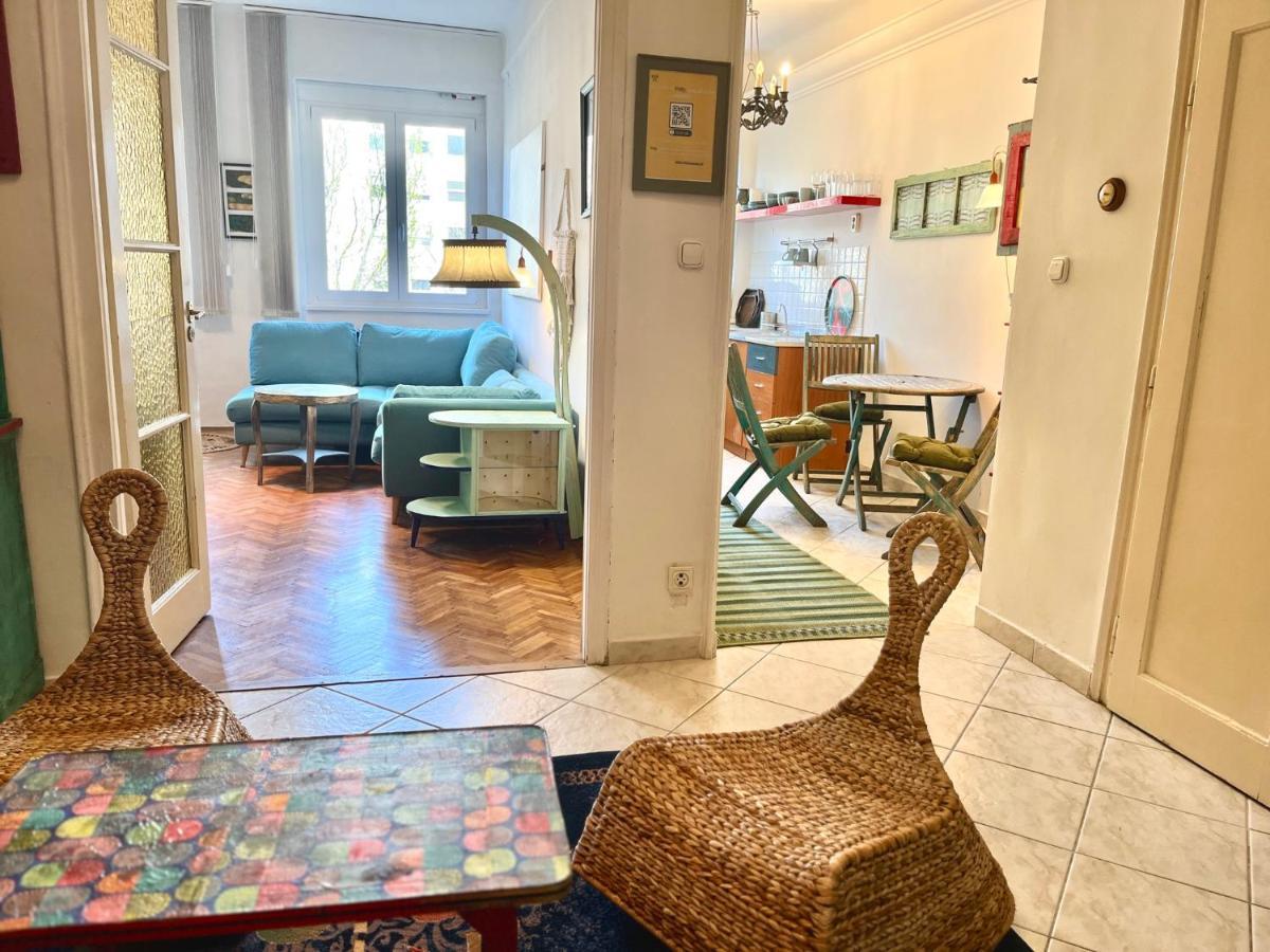 Cosy Art Flats In Central Budapest